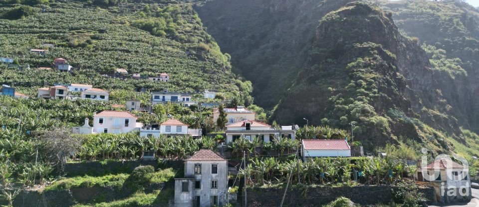 Terreno em Madalena do Mar de 660 m²