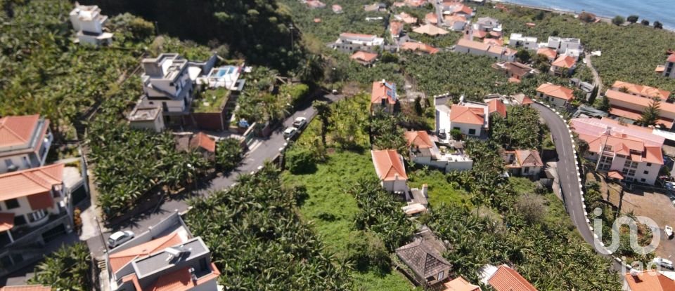 Terreno em Madalena do Mar de 660 m²
