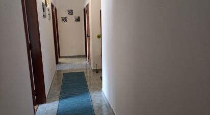 Apartamento T2 em Faro (Sé e São Pedro) de 77 m²