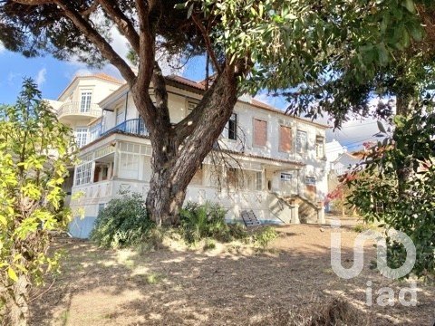 House T6 in Cascais e Estoril of 360 m²