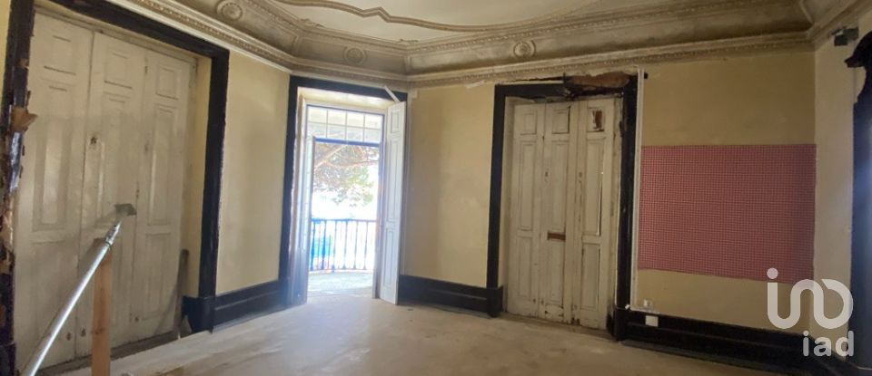 House T6 in Cascais e Estoril of 360 m²