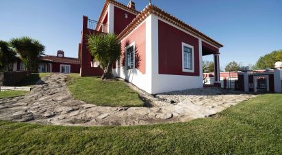 House T5 in Painho e Figueiros of 870 m²