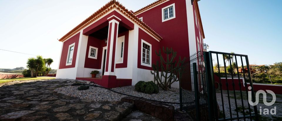 House T5 in Painho e Figueiros of 870 m²