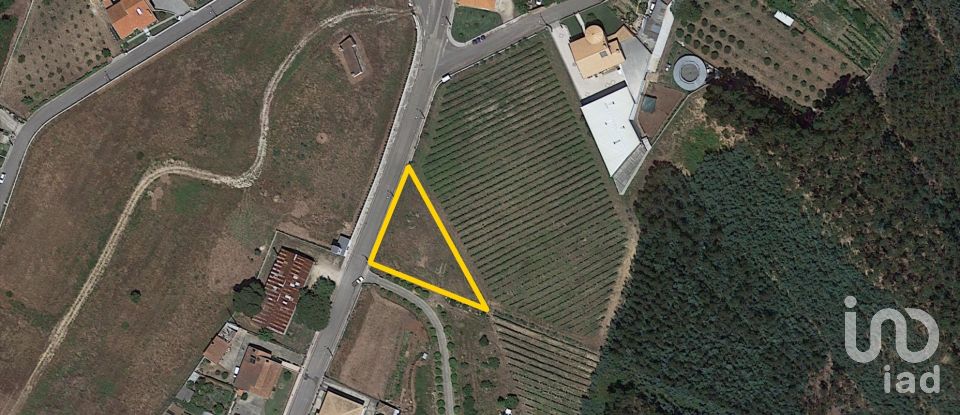 Terrain à bâtir à Aguada de Cima de 840 m²