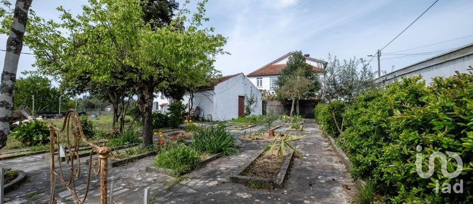 Casa / Villa T6 em Pinheiro de Coja e Meda de Mouros de 687 m²