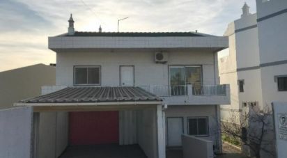 Maison T3 à Portimão de 202 m²