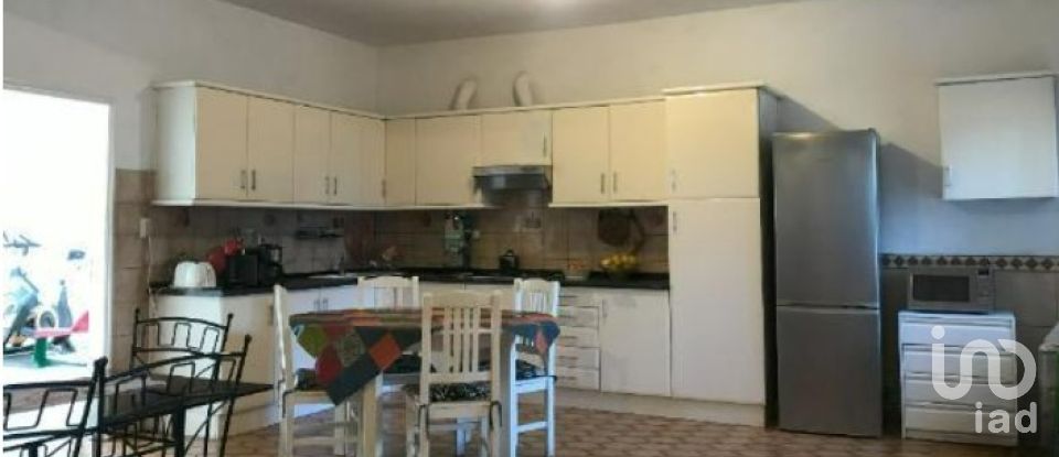 Maison T3 à Portimão de 202 m²