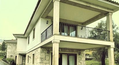 Ferme T4 à Grade e Carralcova de 327 m²