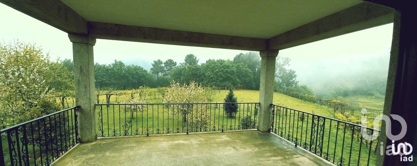 Ferme T4 à Grade e Carralcova de 327 m²