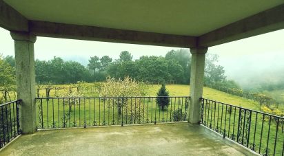 Ferme T4 à Grade e Carralcova de 327 m²