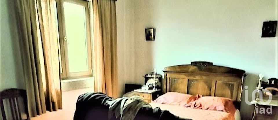 Ferme T4 à Grade e Carralcova de 327 m²