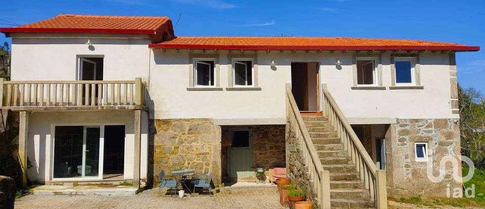 Ferme T7 à São Julião e Silva de 241 m²