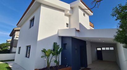 Maison T4 à Carnaxide e Queijas de 202 m²