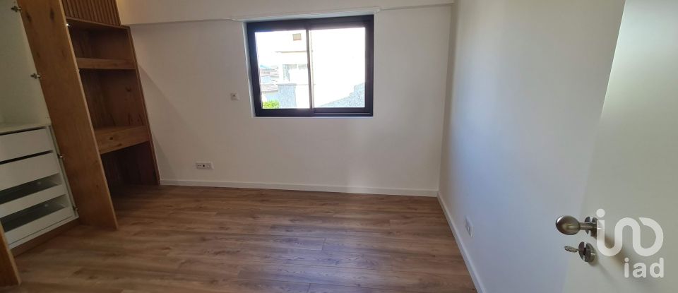 House T4 in Carnaxide e Queijas of 202 m²