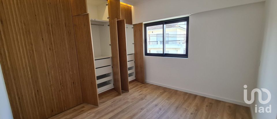 House T4 in Carnaxide e Queijas of 202 m²