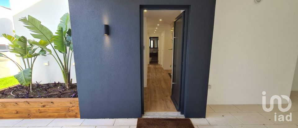 House T4 in Carnaxide e Queijas of 202 m²
