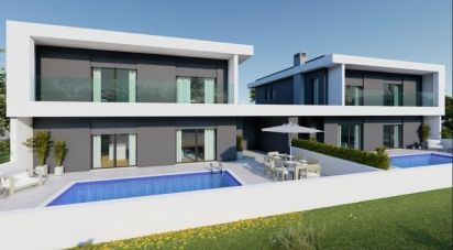 House T4 in Amora of 198 m²
