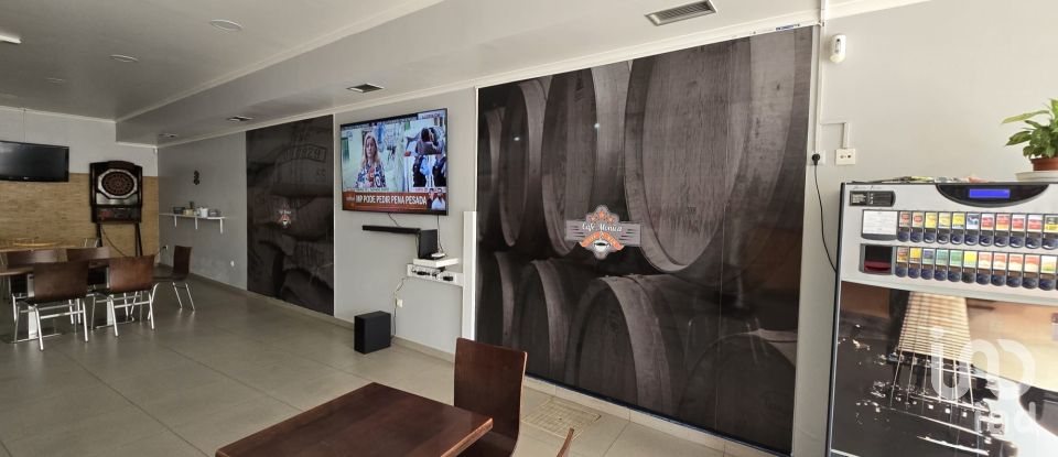 Comércio diverso T0 em Peral de 138 m²