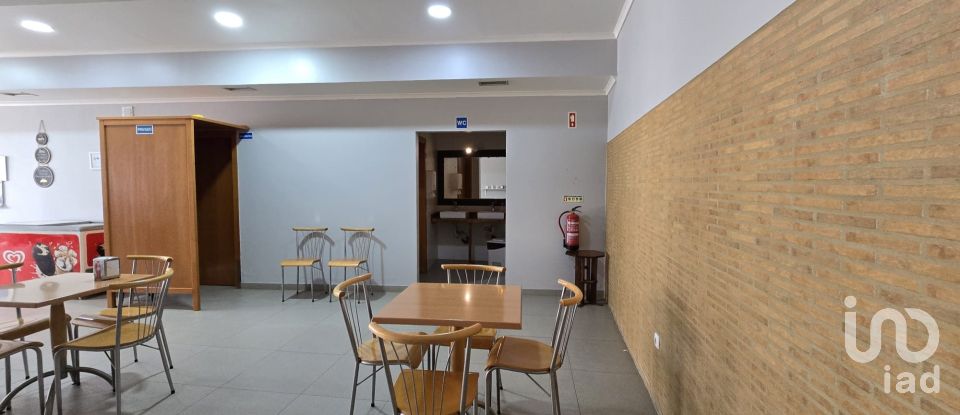 Comércio diverso T0 em Peral de 138 m²