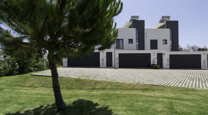 Casa de Cidade T3 em Santa Luzia de 363 m²