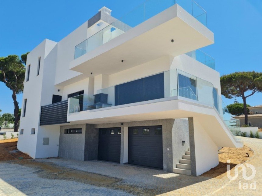 House T3 in Quarteira of 300 m²