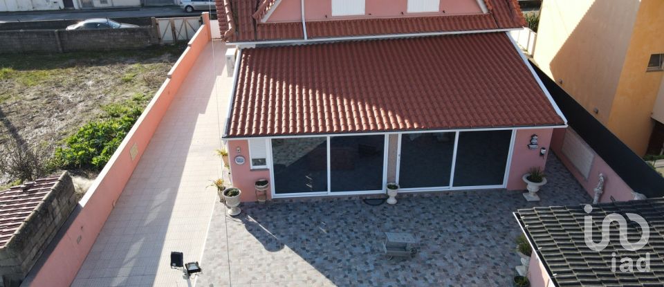 Casa T4 em Aver-O-Mar, Amorim e Terroso de 373 m²