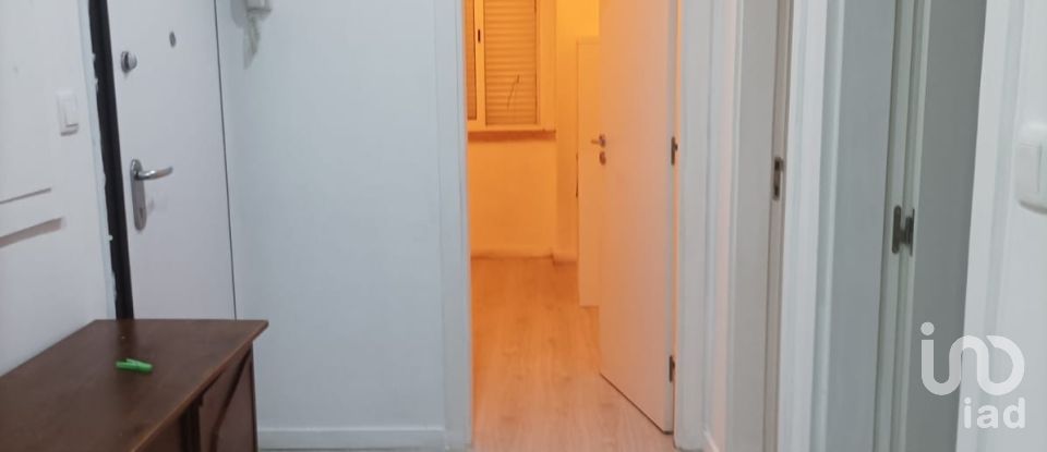 Apartamento T2 em Venteira de 58 m²