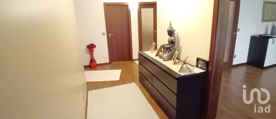 Casa de aldeia T5 em Esqueiros, Nevogilde e Travassós de 700 m²