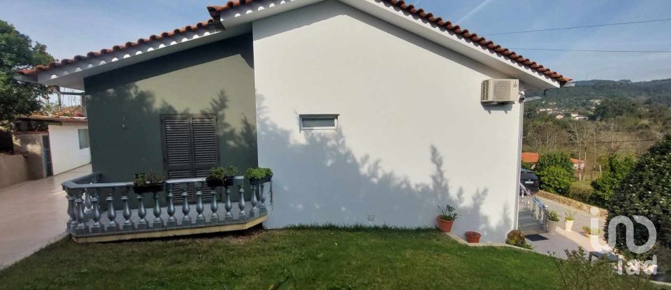 Casa de aldeia T5 em Esqueiros, Nevogilde e Travassós de 700 m²