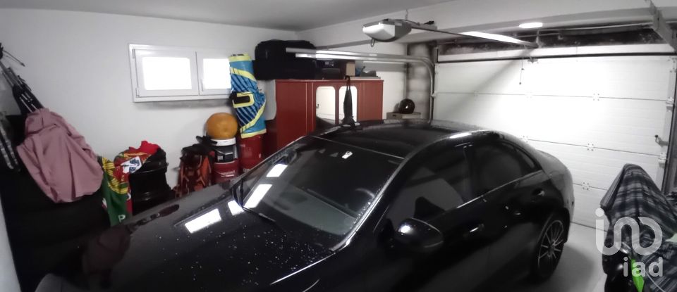 Casa de aldeia T5 em Esqueiros, Nevogilde e Travassós de 700 m²