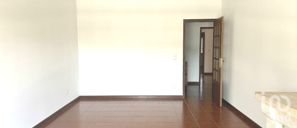 Apartment T2 in Aguada de Cima of 123 m²