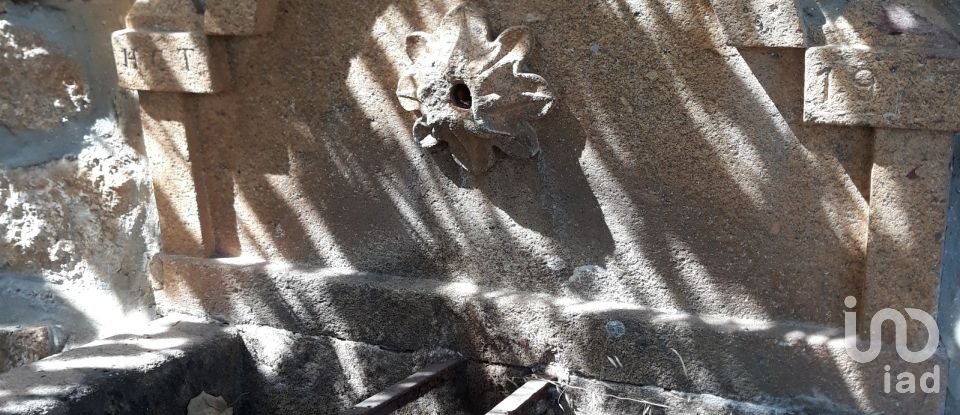 Ferme T11 à Baldos de 228 m²