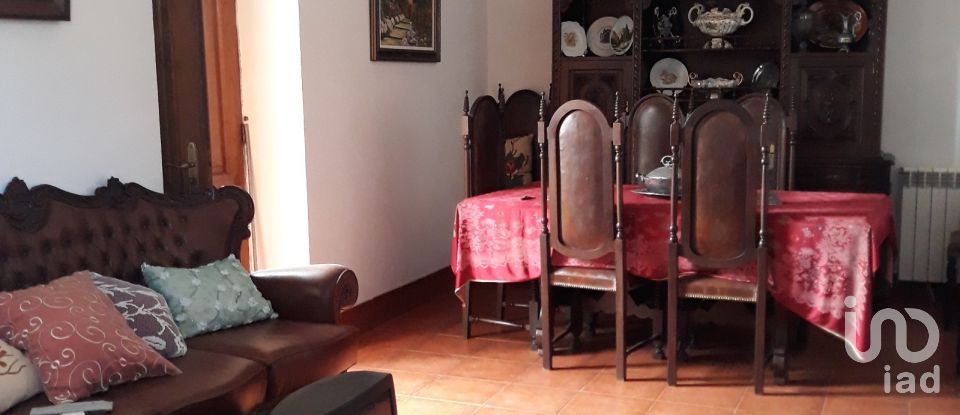 Ferme T11 à Baldos de 228 m²