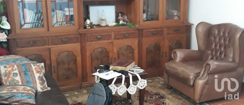 Ferme T11 à Baldos de 228 m²