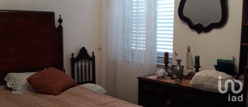 Ferme T11 à Baldos de 228 m²