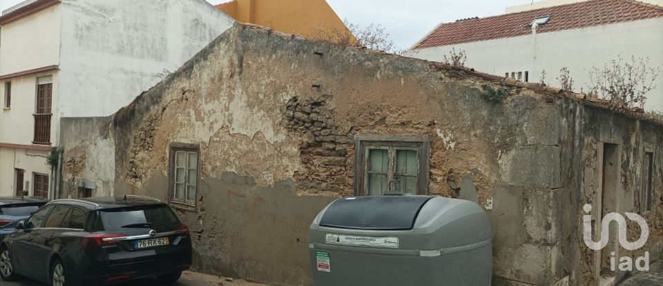 Land in Peniche of 146 m²