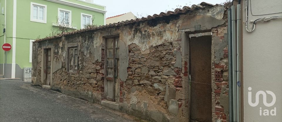 Land in Peniche of 146 m²