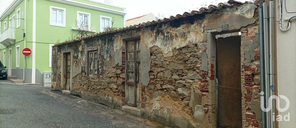 Land in Peniche of 146 m²