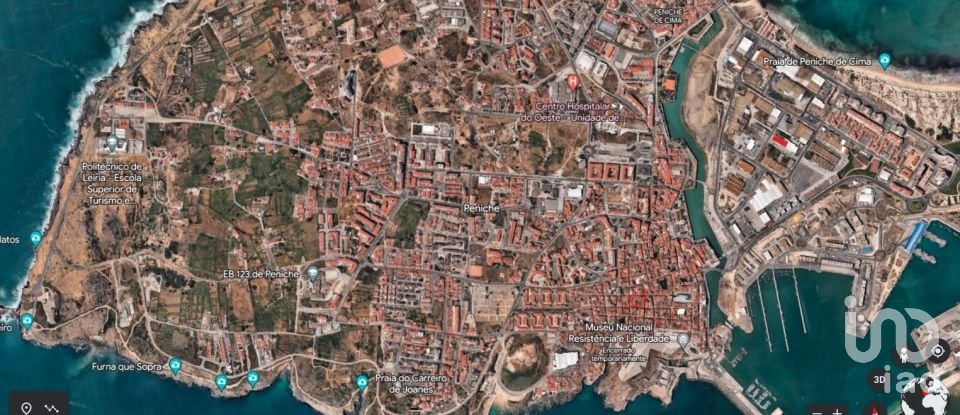 Land in Peniche of 146 m²