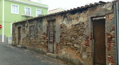 Terrain à Peniche de 146 m²