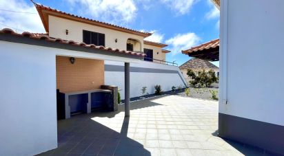 Lodge T4 in Prazeres of 700 m²