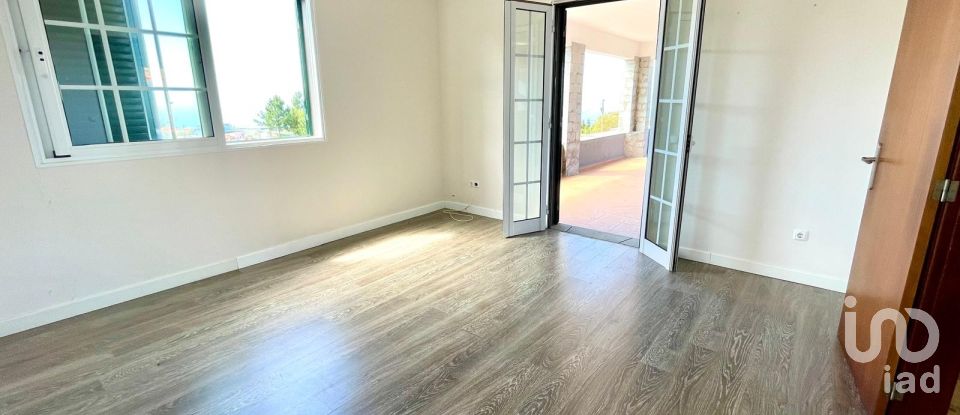 Lodge T4 in Prazeres of 700 m²