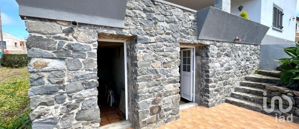 Lodge T4 in Prazeres of 700 m²