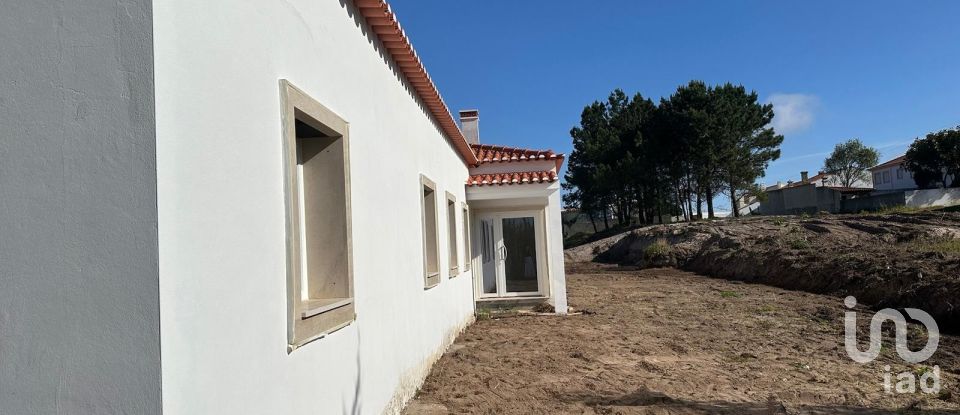 Moradia T4 em Ferrel de 222 m²