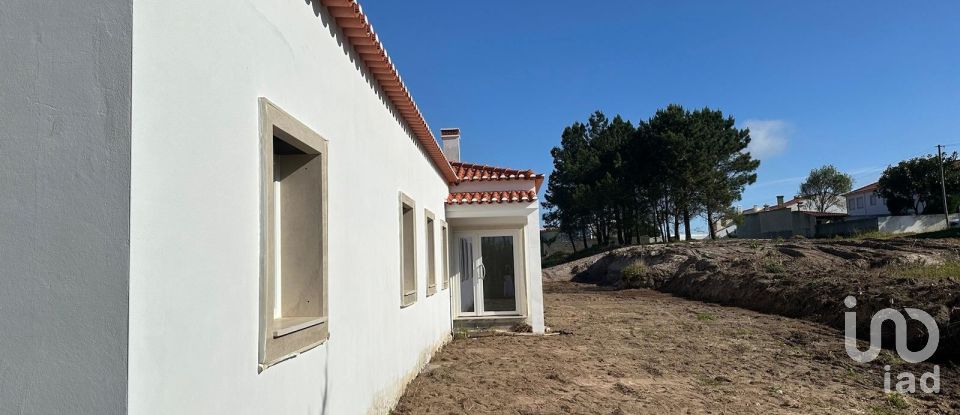 Moradia T4 em Ferrel de 222 m²