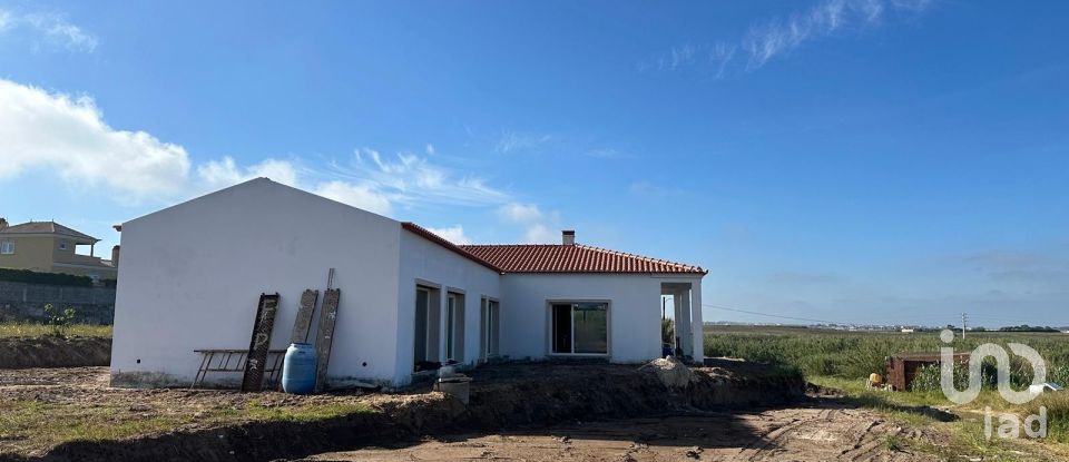 Moradia T4 em Ferrel de 222 m²