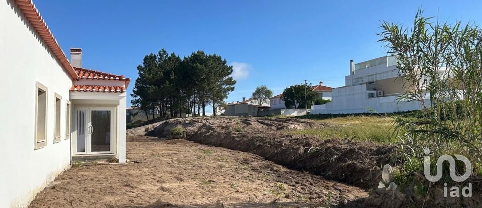 Moradia T4 em Ferrel de 222 m²