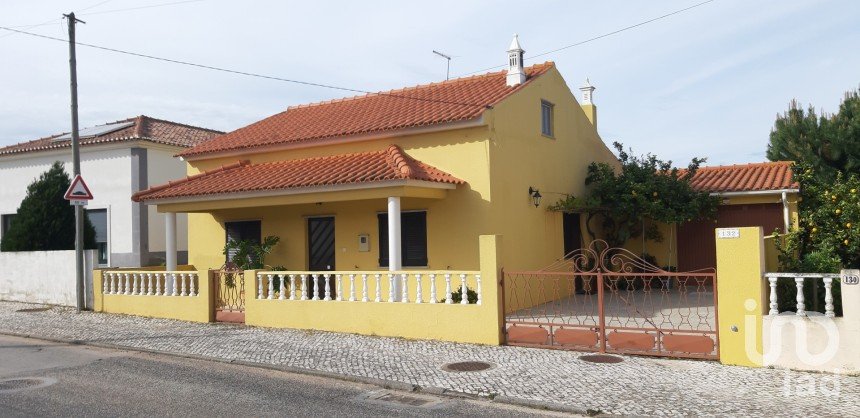 Casa tradicional T2 em Cadaval e Pêro Moniz de 120 m²