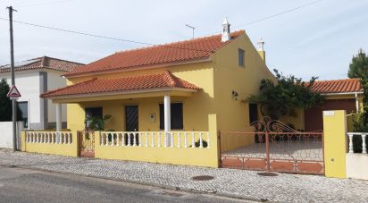 Casa tradicional T2 em Cadaval e Pêro Moniz de 132 m²