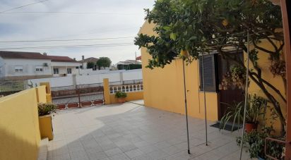 Traditional house T2 in Cadaval e Pêro Moniz of 132 m²